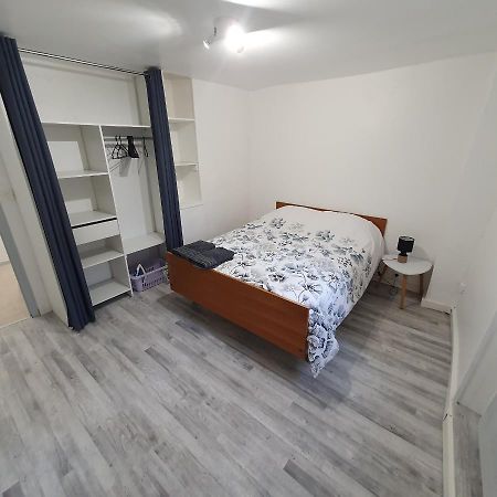 Maison Agnes Et Johann Sauvian Bagian luar foto